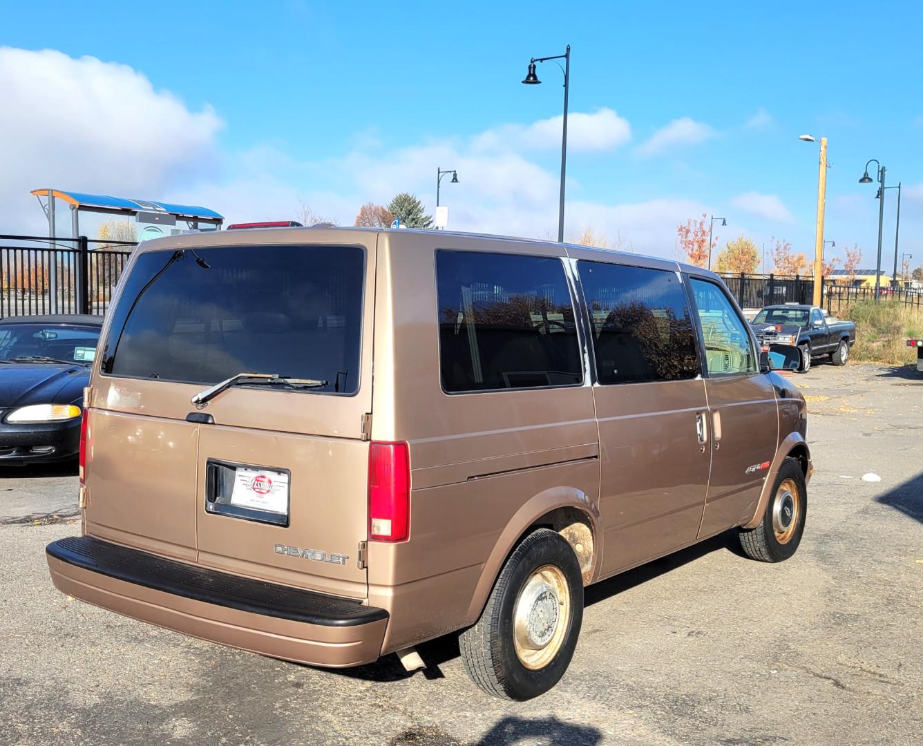 1996 Brown /Tan Chevrolet Astro (1GNEL19W0TB) with an 4.3L V6 engine, Automatic transmission, located at 450 N Russell, Missoula, MT, 59801, (406) 543-6600, 46.874496, -114.017433 - Hard to Find All Wheel Drive Astro Van. Only 86K Miles. Runs Great. Automatic Transmission. Air Conditioning. Cruise Control. 3rd Row Seating. This vehicle is more then 20 years old and is not eligible for lending through our finance companies - Photo#3